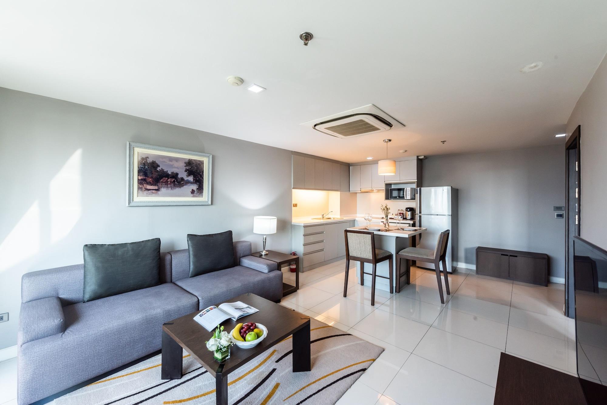 Royal Suite Hotel Bangkok Dış mekan fotoğraf