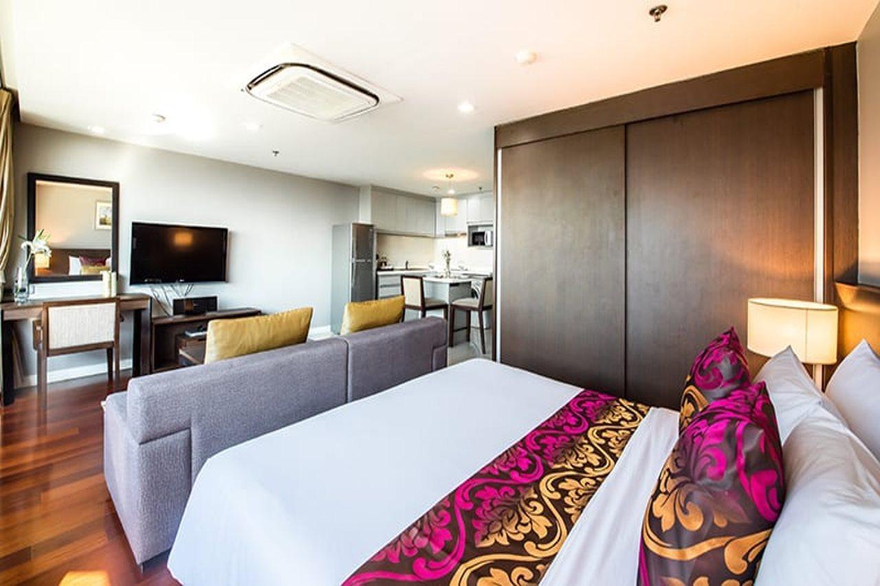 Royal Suite Hotel Bangkok Dış mekan fotoğraf