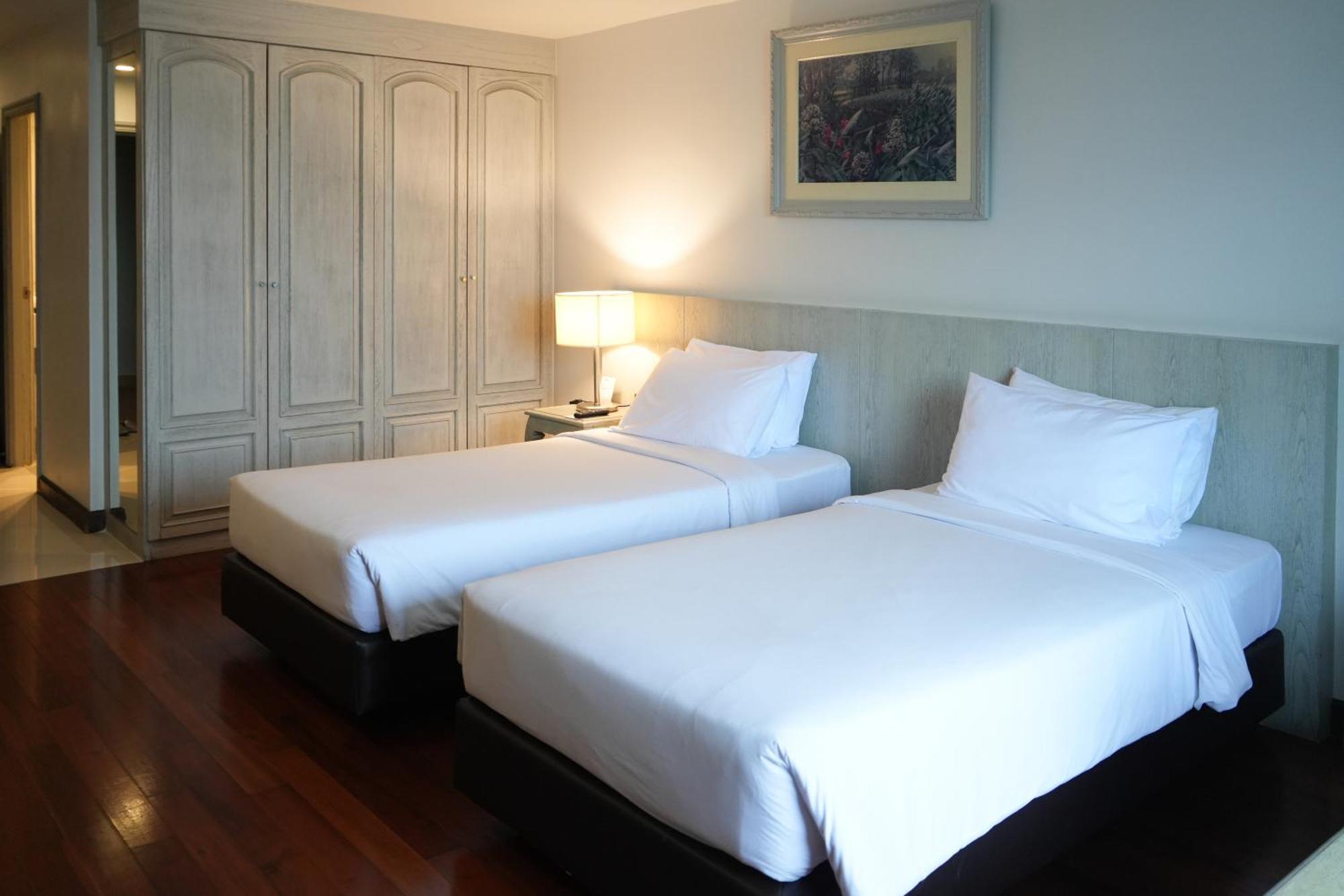 Royal Suite Hotel Bangkok Dış mekan fotoğraf