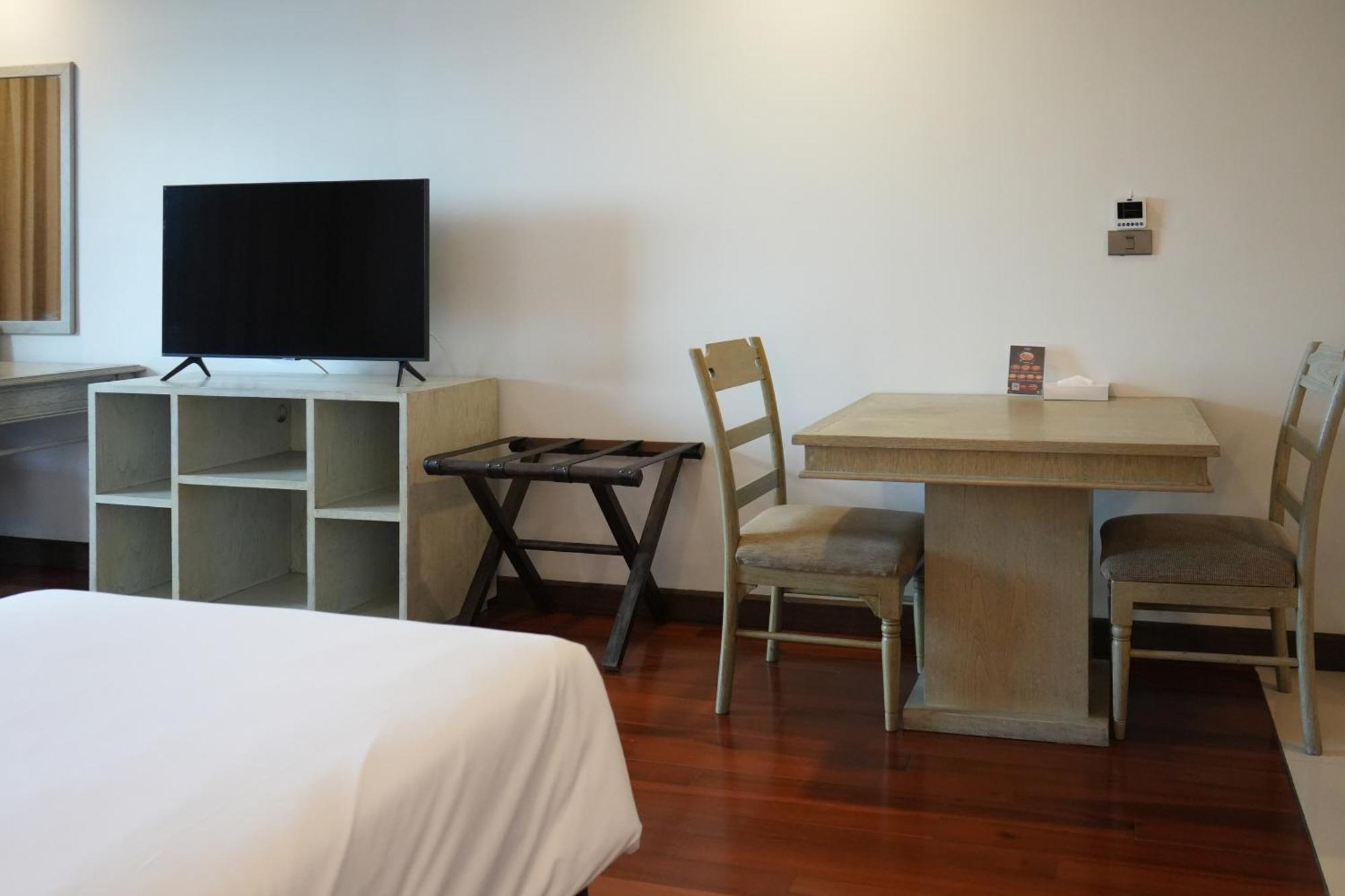 Royal Suite Hotel Bangkok Dış mekan fotoğraf