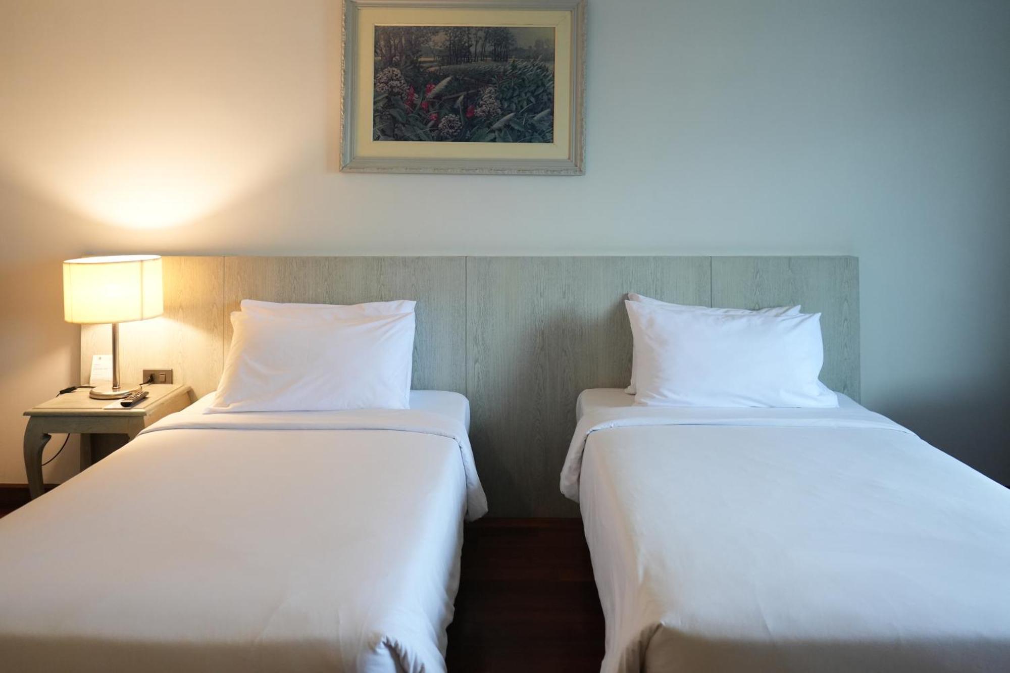 Royal Suite Hotel Bangkok Dış mekan fotoğraf