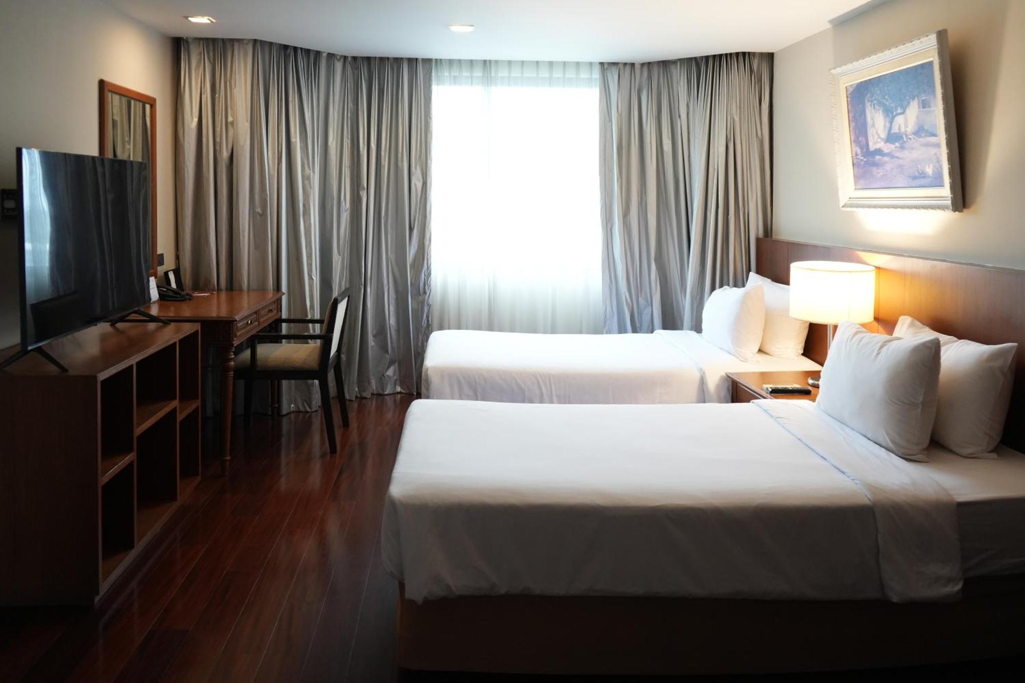 Royal Suite Hotel Bangkok Dış mekan fotoğraf