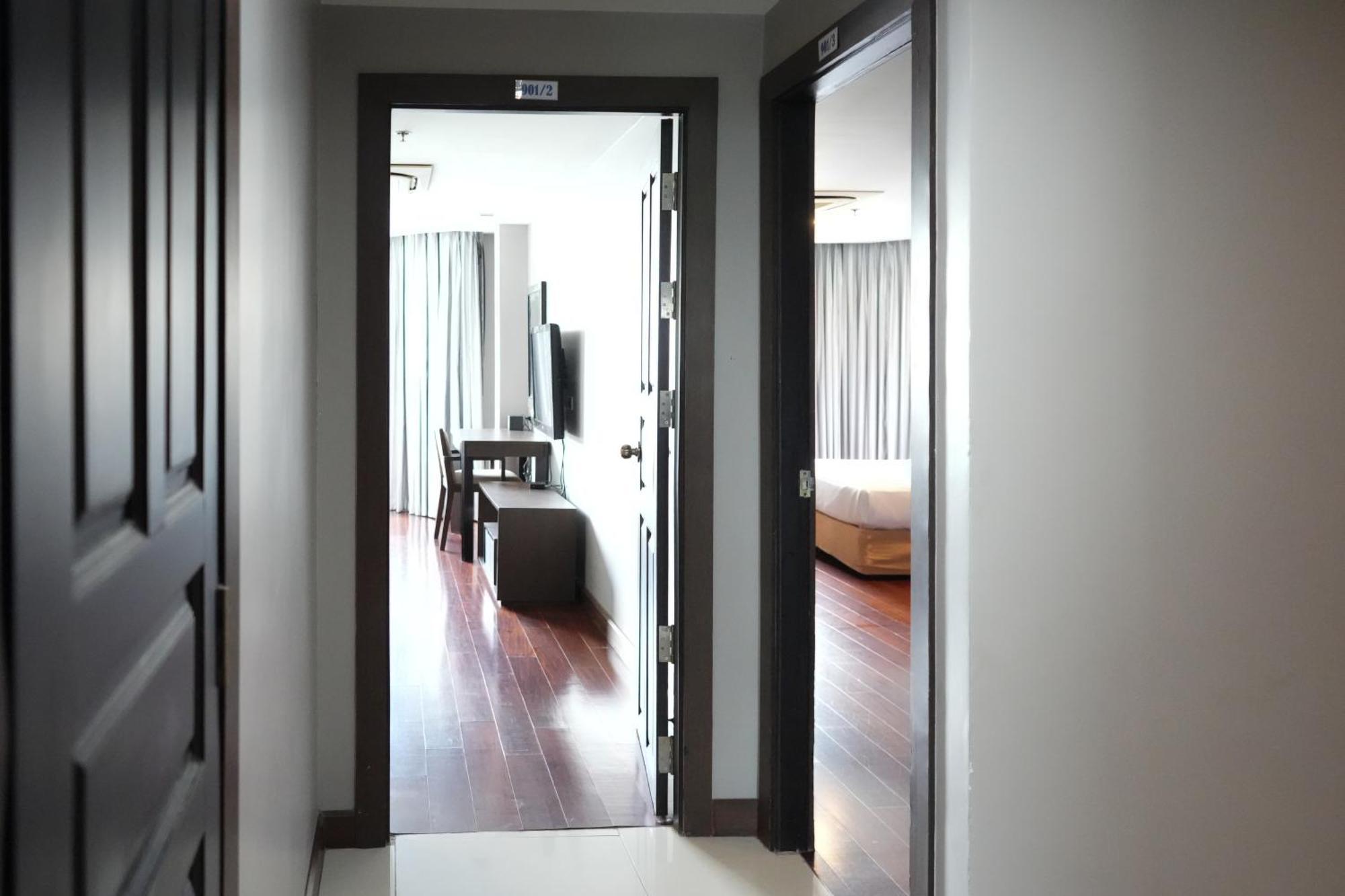 Royal Suite Hotel Bangkok Dış mekan fotoğraf