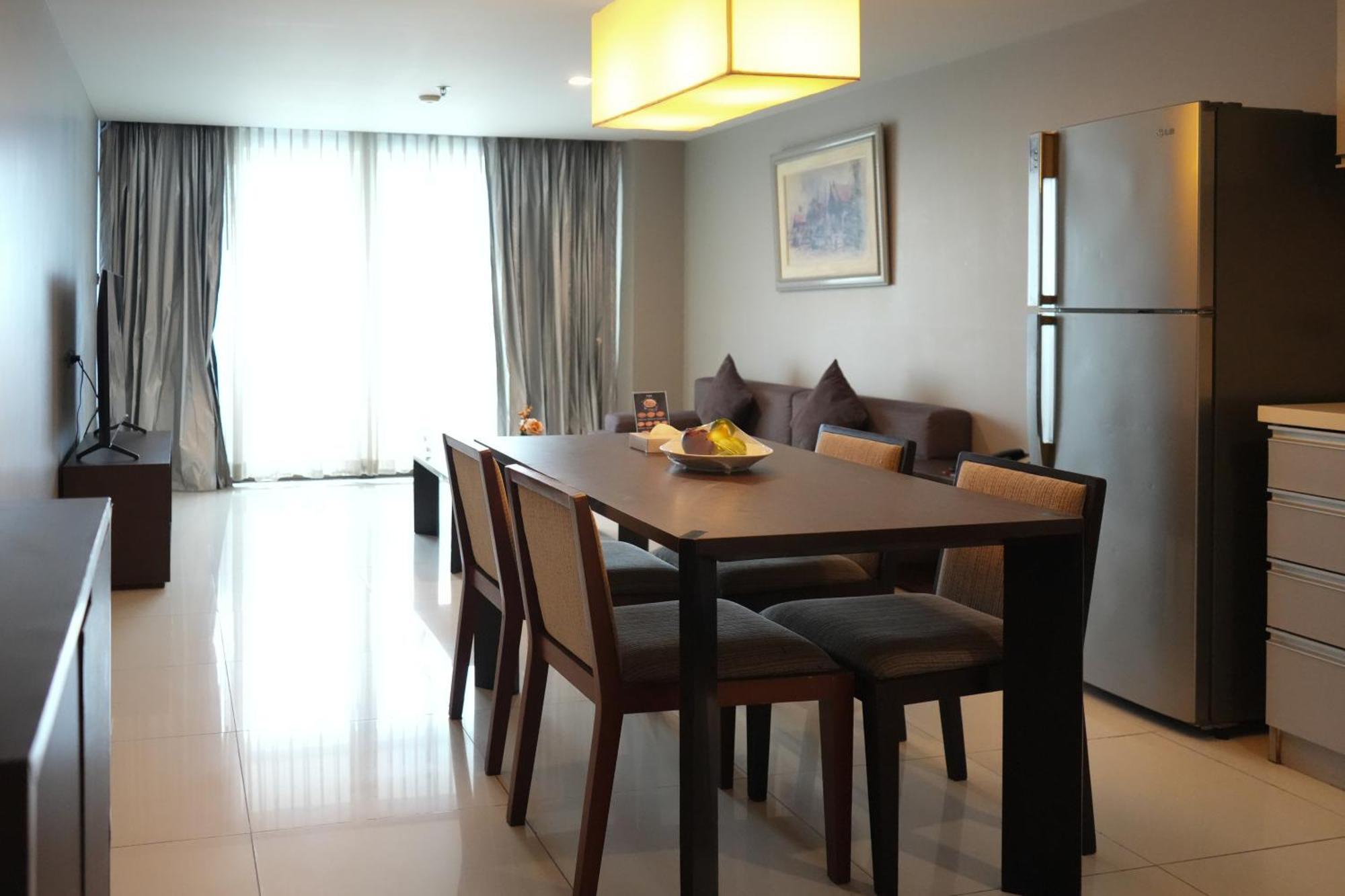 Royal Suite Hotel Bangkok Dış mekan fotoğraf