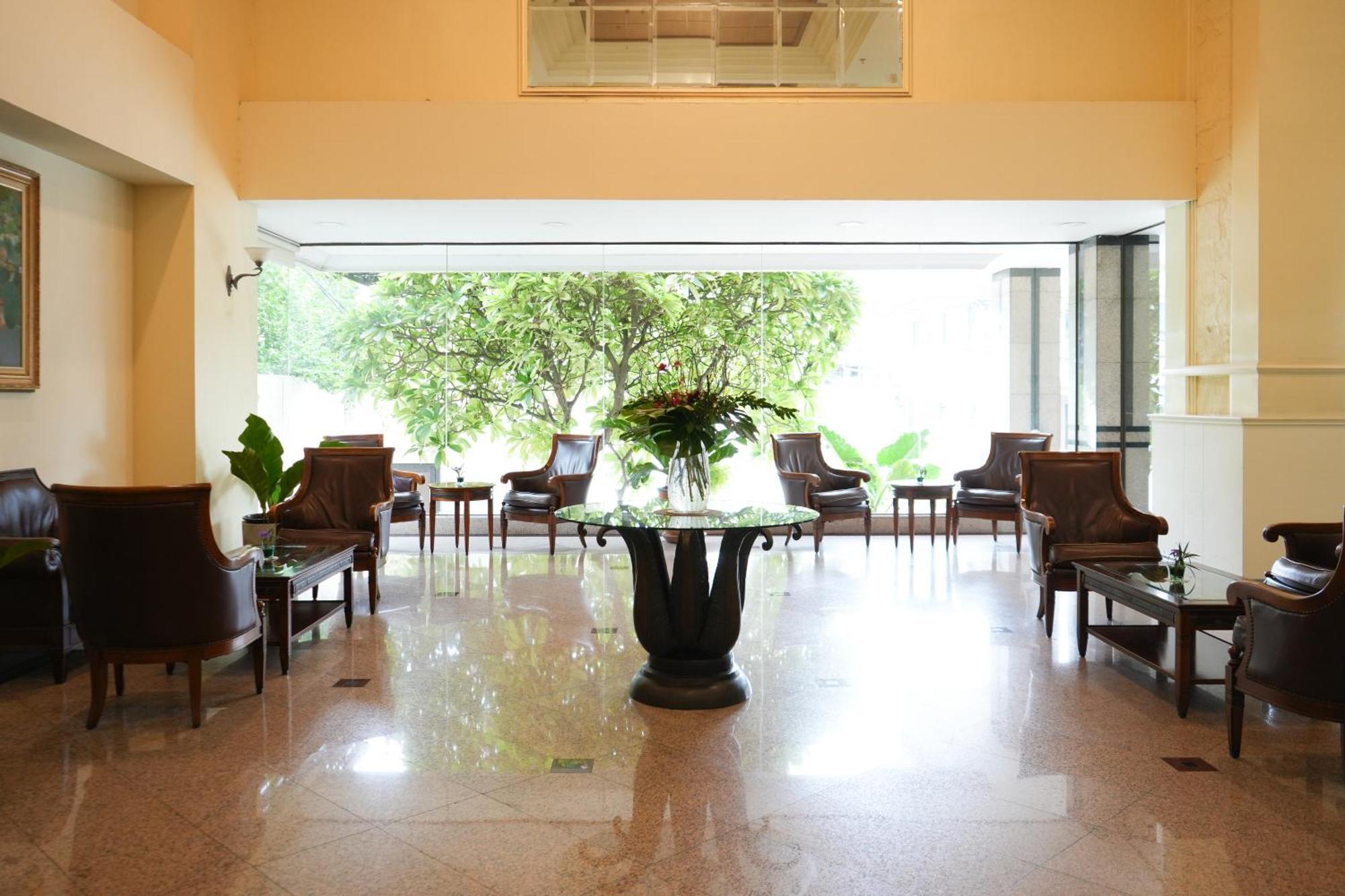 Royal Suite Hotel Bangkok Dış mekan fotoğraf